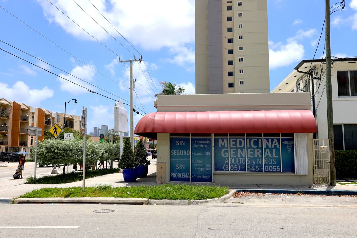 1058 SW 1st St — Miami — Little Havana