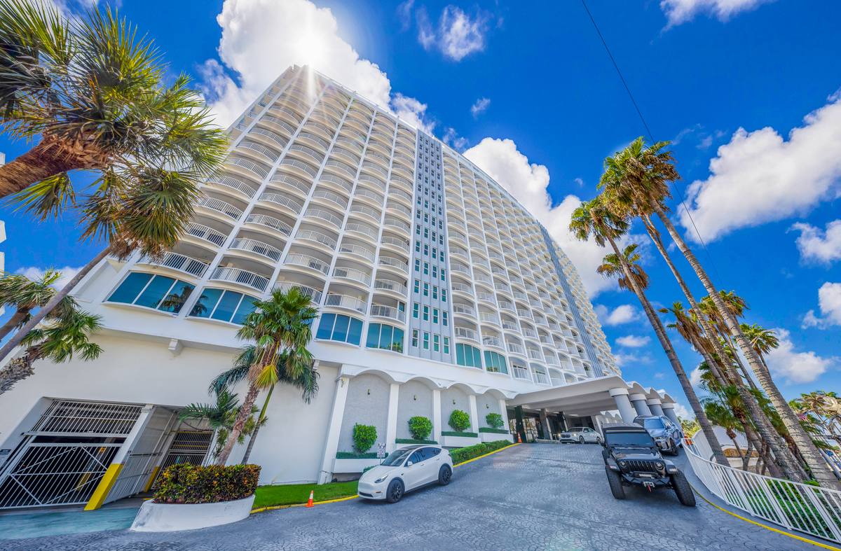 5401 Collins Ave — Unit CU9 — Miami Beach — Collins Ave