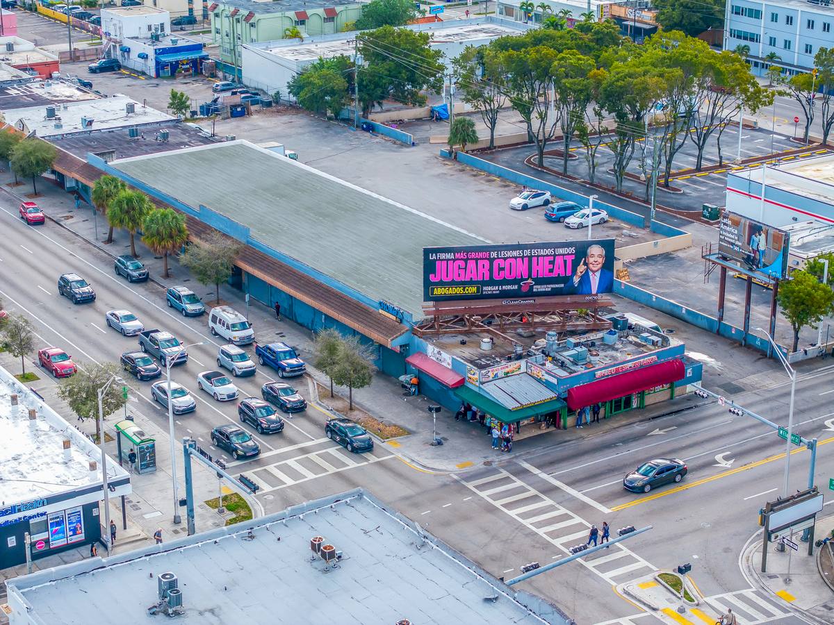 La Esquina — 1190 W Flagler St — Miami — Little Havana / Flagler